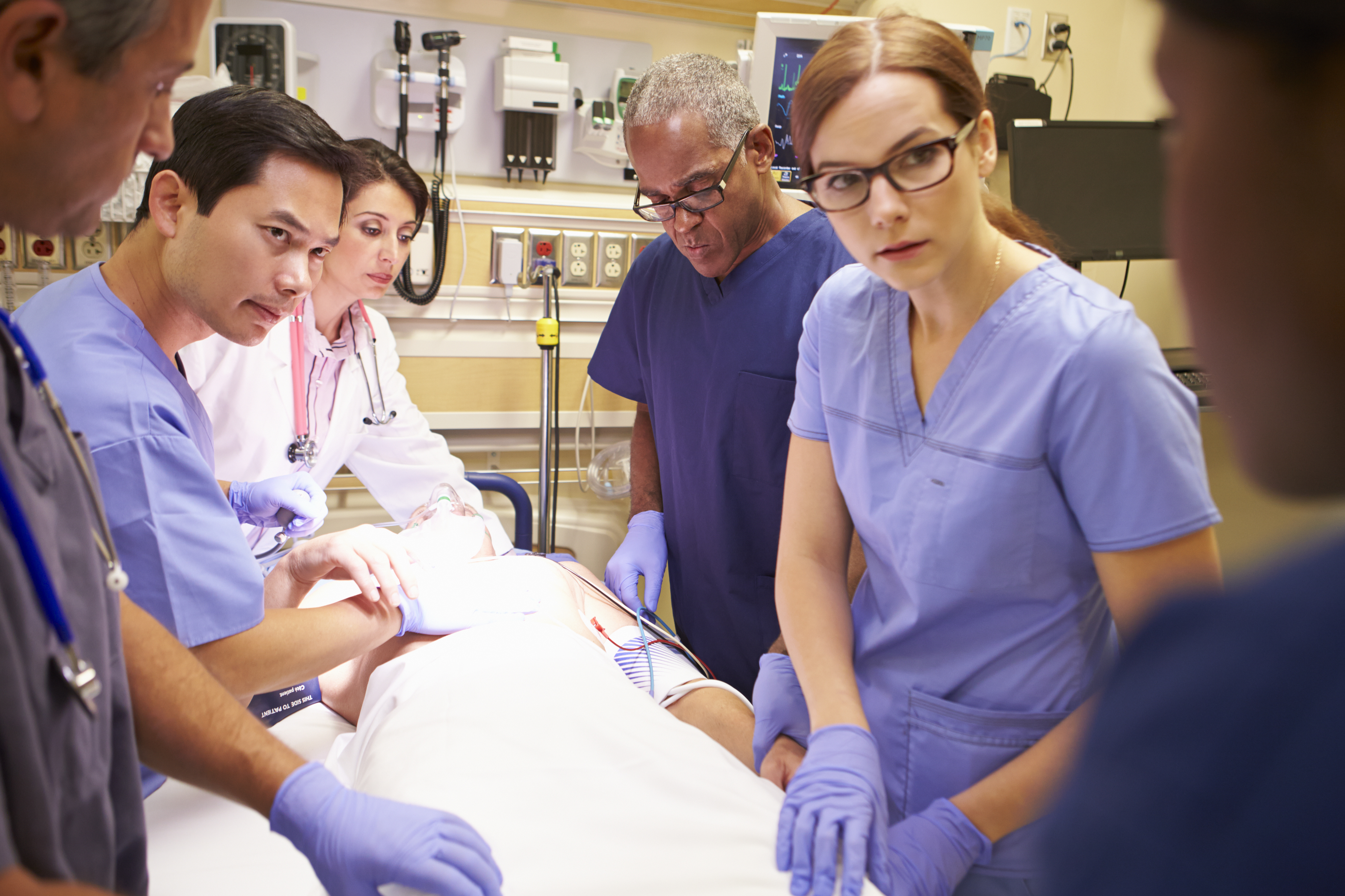 Become an emergency medicine physician